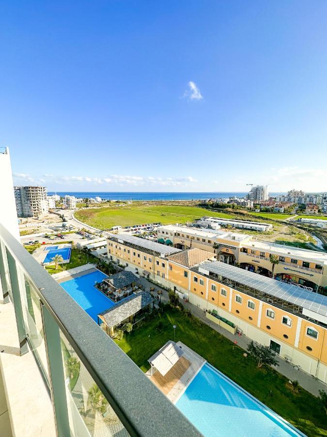 Luxury Sea View Two Bedroom Apartment In Caesar Resort & Spa, Long Beach Perivolia tou Trikomou Eksteriør bilde