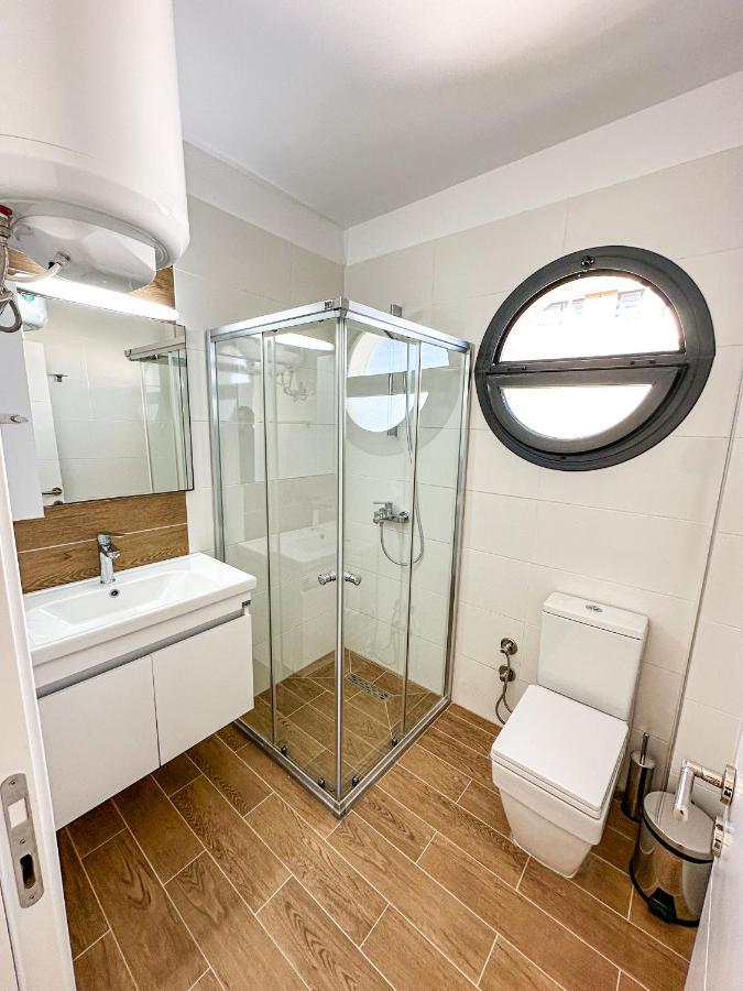Luxury Sea View Two Bedroom Apartment In Caesar Resort & Spa, Long Beach Perivolia tou Trikomou Eksteriør bilde
